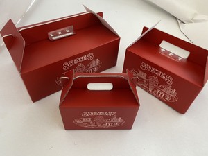 Vietnamese Custom UV Advantage <b>Foil</b> Corrugated Art Paper Packaging Box for Candle Gift Flat/Fold Shape with Embossing <b>Stamping</b> - Product Image 6