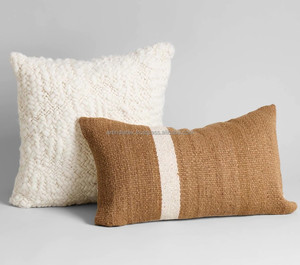 Taie d'oreiller décorative tissée à la main personnalisée, coussin multicolore en laine/coton à motif rayé de 20x20 pouces pour usage domestique - Product Image 2