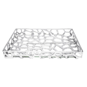 Bandeja decorativa de fundición de aluminio para servir - Product Image 2