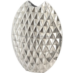 Jarrón Lager de aluminio Geo Cut - Product Image 1