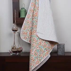 100纯棉手工块印花Kantha纯手工Kantha床垫素色配件床被盖豪华印度婴儿毛毯