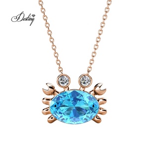 Graziosa <span class=keywords><strong>collana</strong></span> <span class=keywords><strong>con</strong></span> ciondolo granchio impreziosita da cristalli Swarovski scintillanti dasini gioielli per bambine - Product Image 1