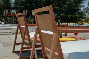Silla Cattalina Bali de Soffa, Madera de Teca Indonesia Resistente y Duradera, Diseño Moderno Minimalista, Ecológica, para Sala de Estar u Hospital - Product Image 3