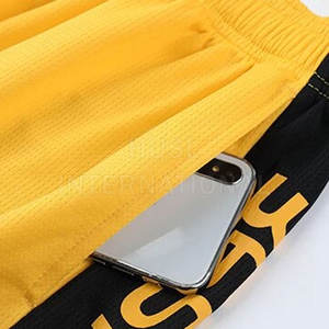 Ensemble de maillots de basket-ball réversibles personnalisés de haute qualité pour hommes Uniforme de basket-ball pour jeunes Logo imprimé Nouveau modèle Grande taille pour l'été - Product Image 4