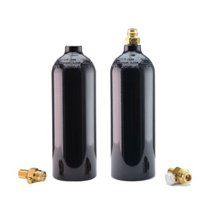 20OZ Hot Sale 0.8L Refillable SeamlessペイントボールCO2 Gas Cylindersオン/オフバルブ