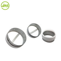 Ensemble de 3 moules à biscuits et emporte-pièces en acier inoxydable 430 avec poignée en plastique PE, forme ronde, blanc, en provenance de Taïwan