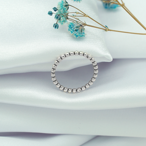 Bagues classiques en argent sterling 925 de haute qualité OEM/ODM pour femmes avec sertissage griffe et évaluation par une tierce partie - Product Image 3