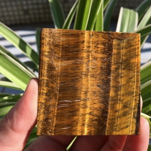 Pirámide de cristal natural de ojo de tigre de alta calidad, piedra pulida, pirámide de punto al por mayor para curación y meditación energética - Product Image 4