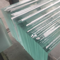 Dessus de table en verre trempé à structure solide avec bord poli plat pour les applications de mur rideau d'hôtels de serre en plein air de cuisine