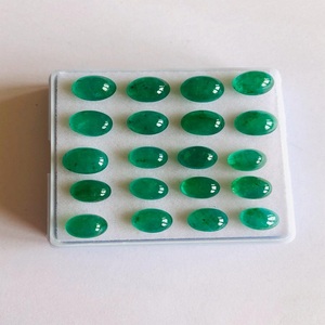 พลอยทรงรีสีเขียวมรกตธรรมชาติเกรด AAA พร้อมใบรับรอง IGI - Product Image 1