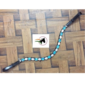 Banda ecuestre azul ovalada y blanca para las cejas de caballo, banda de lujo asequible con cinta adhesiva abierta en la espalda en bucle - Product Image 2
