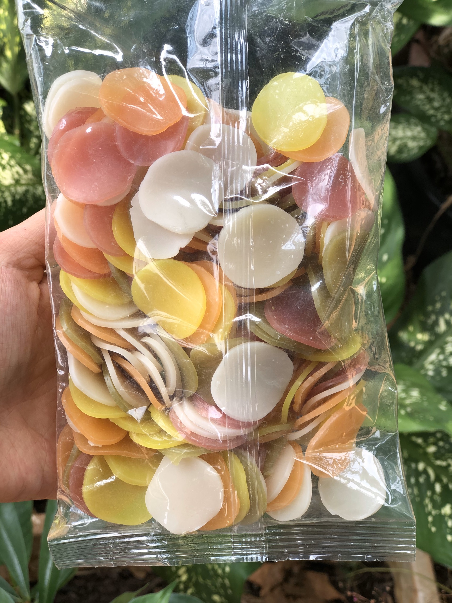 SEAFOOD SNACK/ SHRIMP CHIPS/ PRAWN CRACKERS (Round, Square, Heart) 5 COLORS-