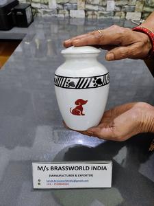 Atrapasueños de aluminio pintado a mano para perros, urna de cremación de mascotas, mariposas, suministros funerarios - Product Image 4