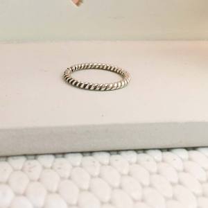 925 Sterling Silver Casual Rings for Ladies Jewelry Minimalistic Bulk Plain Rings Wedding Fine Jewelry 925 Silver Twisted Rings - Product Image 1