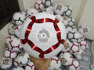 Ballon de football promotionnel de haute qualité, pas cher, pour les sports d'équipe, imprimé, mini, noir, taille 5 - Product Image 6