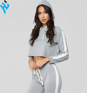 2025 nuevo diseño de moda para mujer, Top corto con capucha y pantalón, logotipo personalizado, conjunto de chándal para correr - Product Image 3