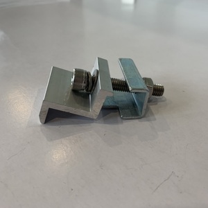 ที่ยึดปลายอลูมิเนียมสำหรับติดตั้งพลังงานแสงอาทิตย์ที่ผลิตในเวียดนามตัวยึดชนิดตะขอเกี่ยวสำหรับติดตั้งพลังงานแสงอาทิตย์ - Product Image 3