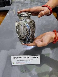 Urne de crémation en aluminium de couleur mélangée, de haute qualité, peinte à la main, fournitures funérailles, taille moyenne, urne de crémation, cuivworld, inde - Product Image 2