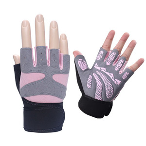 Wholesale Leather Made Pakistan Manufactured <b>Weight</b> Lifting <b>Gloves</b> for Sale With OEM Service - Product Image 1