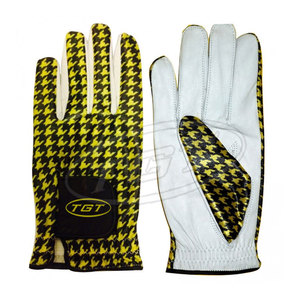Gants de golf en peau de mouton doux et colorés avec logo personnalisé, durables pour les mains des hommes - Fabriqués au Pakistan - Product Image 4