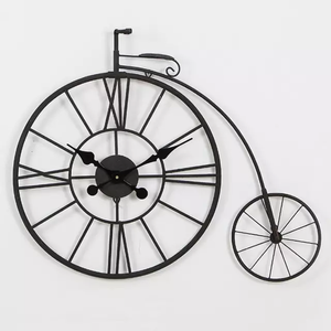 Décoration murale moderne européenne en métal de style Art déco Cercles de designer en fer d'origine Mamba en or noir de Chine Matériau de couleur d'emballage - Product Image 1