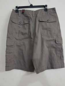 Pantalones cortos Bermuda de sarga chino para hombre, casuales, con múltiples bolsillos, cintura elástica con trabillas para cinturón, cierre de cremallera y botón, lote de stock de Bangladesh - Product Image 2