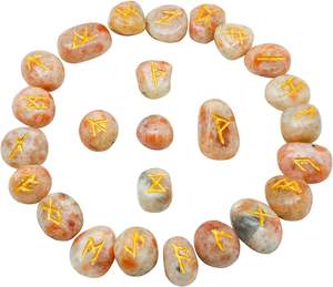 Belle agate Muntaha pierre de soleil naturelle Rune pierre ensemble de pierres de guérison en cristal gravé sculpté Futhark Rune ensemble mascotte pierre précieuse - Product Image 1