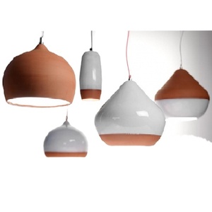 Lampe suspendue blanche et marron abat-jour moderne décoration de lumière suspendue à la main en métal Design Unique lampe suspendue - Product Image 1