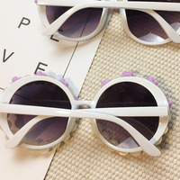 2025 femmes mode pas cher en gros dames nuances vendeurs lunettes de soleil chaudes fête lunettes de soleil