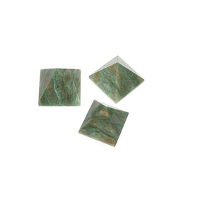 Pirámide de Ágata Verde Natural Tallada y Grabada, Piedra Curativa Reiki India, Decoración Feng Shui para el Hogar - Product Image 1