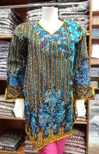 Ladies Linen Kurti Dernière mode féminine pakistanaise Kurtis confortable et élégant - Product Image 2