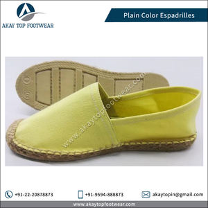 รองเท้าส้นแบนแบบดั้งเดิมสวมใส่สบายพิเศษแฟชั่นใหม่ล่าสุดสีพื้นเรียบสำหรับทุกฤดู-ฤดูร้อนและฤดูใบไม้ผลิ - Product Image 5