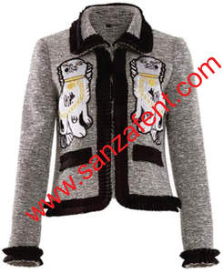 Chaqueta Varsity de Lana Personalizada Sanzafenterprises para Invierno, Mangas de Cuero Vacuno, Diseño Bordado con Letras, Ribete, Lavable - Product Image 1