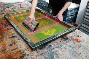 Sudaderas con capucha con estampado de corazón para mujer, sudaderas con capucha estampadas de alta calidad, diseño de arte personalizado, etiquetado de logotipo, ropa de moda femenina - Product Image 6