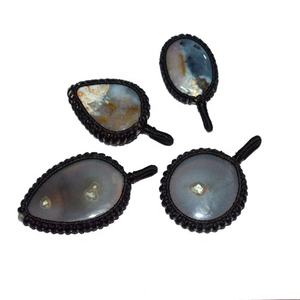 Piedra semipreciosa Artesanía Ágata Piedra preciosa Feng Shui Amor Tallado Grabado Wrap Colgantes - Product Image 1