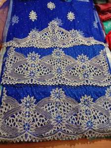 Magnifique robe en tissu George de soie africaine, lourdement ornée de perles et de pierres brodées, idéale pour les adultes élégants. - Product Image 2