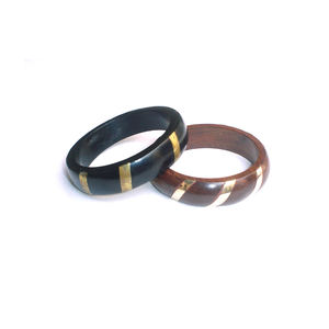 2022 nouvelle vente chaude à la main classique inachevé bracelets en bois haute polissage forme hexagonale prix usine fiançailles mode - Product Image 1