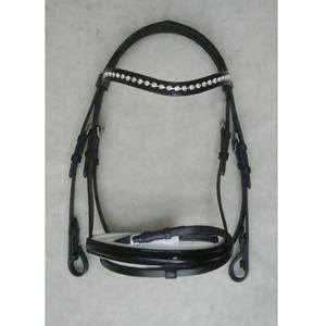 สายรัดจมูกม้าหนังแท้คุณภาพพรีเมียมแบบย้อมสีสไตล์อังกฤษ สีดำ พร้อมสายคาดหน้าผากลายคลื่นใส ขนาดฟูลโคบ ขายดี - Product Image 1