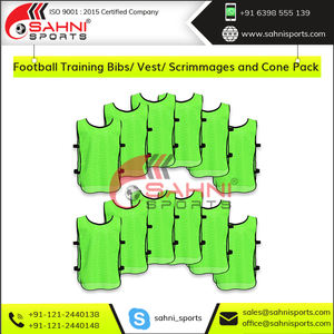 เสื้อกั๊กฝึกซ้อมฟุตบอลราคาดีที่สุด พิมพ์ชื่อได้ตามต้องการ พร้อมชุดเสื้อผ้ากีฬาแบบชุดเสื้อและกรวย - Product Image 4