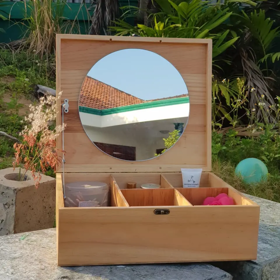 Wholesale Bamboo Makeup Box Cosmetic Organizer with mirror Gift Cheap Price Handmade Vietnam