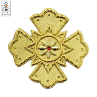 Cruz Religiosa Bordada a Mano Personalizada al por Mayor con Detalles en Oro, Hecha a Mano, OEM, Regalo, Técnica de Encaje, Diseño de Latón para Coser