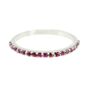 Anillo de piedras preciosas de zafiro Rosa Natural Micro pavimentado de tendencia de banda de eternidad de Plata de Ley 925 de alta calidad joyería fina - Product Image 1