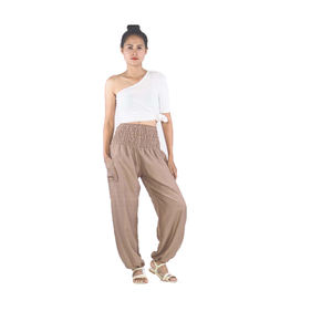 Napat Clothing Pantalones Harem de mujer de color sólido en beige Listo para enviar - Product Image 1