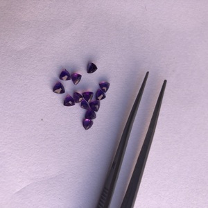 หินอเมทิสต์แอฟริกันธรรมชาติขนาด4มม. 6มม. พลอยทรงหลวมเจียระไนเป็นล้านล้าน - Product Image 2