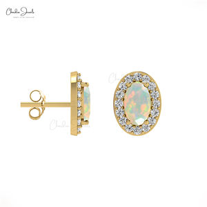 Pierre de naissance d'octobre Clous d'opale éthiopienne de 0.32 ct avec pavé de diamants Boucles d'oreilles en or pur 14 carats faites à la main avec pierres précieuses ovales - Product Image 1