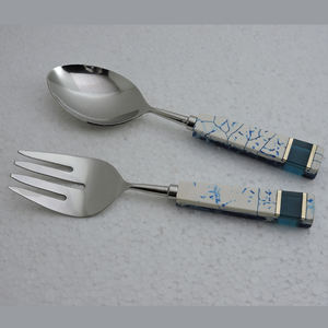 Ensemble Serveur à Salade de Cuisine Design Moderne en Acier Inoxydable et Poignée en Résine Taille Personnalisée Disponible Gadgets de Cuisine Accessoires de Cuisine - Product Image 3