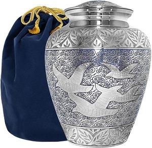 Une élégante œuvre d'art en marbre vert, magnifiquement fabriquée à la main, de qualité supérieure, pour les cendres humaines - Product Image 5