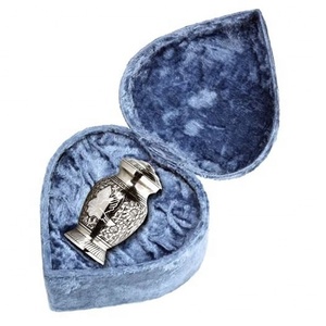 Silver Baby Cremation Urn Heart Shape Velvet <b>Box</b> American Style Eco-Friendly Durable 3 Cubic Inch Capacity Customizable Design - Product Image 1