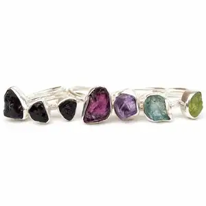 生生石粗戒指出厂价格玛瑙紫水晶磷灰石橄榄石石榴石银戒指来自珠宝供应商定期销售