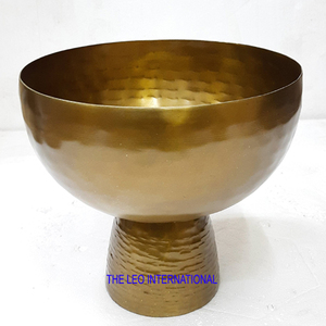 Attractive Gold Plated Flower Shape Design Bowl Aluminum Metal Dinnerware <b>Food</b> Fruits Snacks Nuts Serving Home Accent Bowl - Product Image 4